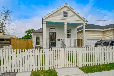 921 Elmira Ave, New Orleans, LA 70114