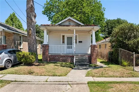 3623 Bauvais St, Metairie, LA 70001