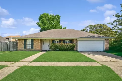 7305 Lancashire Dr, Harahan, LA 70123