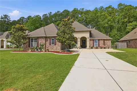 43325 Quiet Lake Dr, Hammond, LA 70403