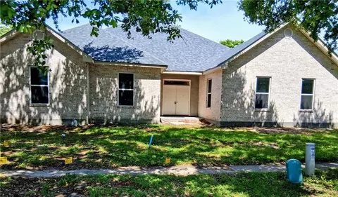 2613 Fenelon St, Chalmette, LA 70043