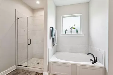 Bath - 213 Saw Grass Loop, Covington, LA 70435 photo 2 of 4