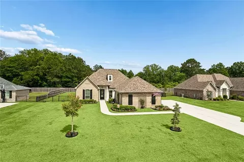 Exterior - 213 Saw Grass Loop, Covington, LA 70435 photo 2 of 8