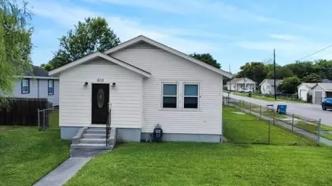 600 Fairmont St, Harvey, LA 70058