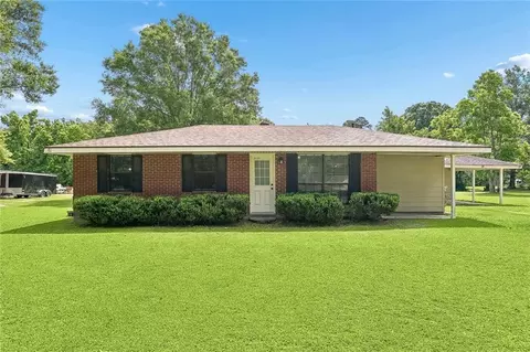 16291 Johns Dr, Tickfaw, LA 70466