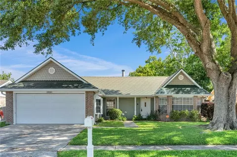2728 Pin Oak Dr, Marrero, LA 70072
