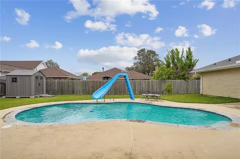 Exterior - 10 Glacier St, Kenner, LA 70065 photo 4 of 7