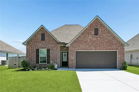 1433 Zachery Ct, Covington, LA 70435