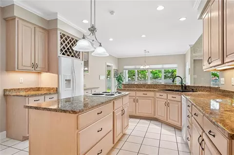 Kitchen - 1338 Woodmere Dr, Mandeville, LA 70471 photo 1 of 4