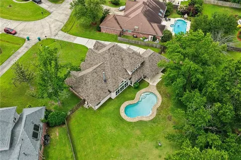 View/Area - 1338 Woodmere Dr, Mandeville, LA 70471 photo 2 of 2