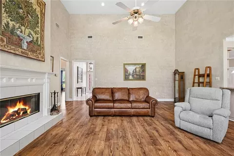 Living - 1338 Woodmere Dr, Mandeville, LA 70471 photo 5 of 5