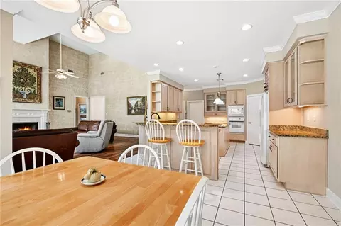 Kitchen - 1338 Woodmere Dr, Mandeville, LA 70471 photo 3 of 4
