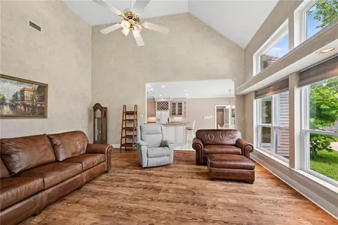 Living - 1338 Woodmere Dr, Mandeville, LA 70471 photo 4 of 5
