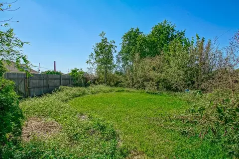 2324 Congressman Hebert Dr, Chalmette, LA 70043