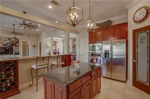 Kitchen - 102 Constellation Dr, Slidell, LA 70458 photo 4 of 7