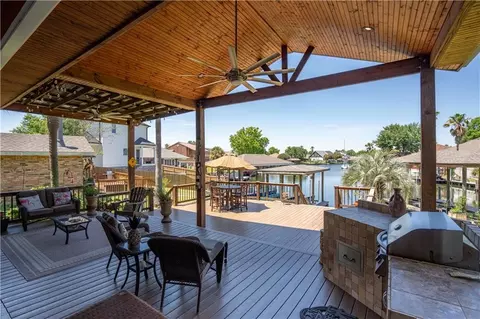 Exterior - 102 Constellation Dr, Slidell, LA 70458 photo 2 of 16