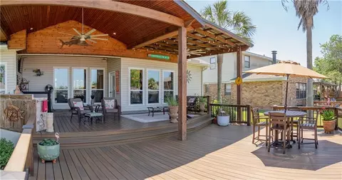 Exterior - 102 Constellation Dr, Slidell, LA 70458 photo 11 of 16