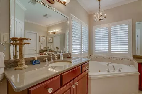 Bath - 102 Constellation Dr, Slidell, LA 70458 photo 3 of 6