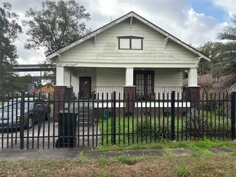 611 Majestic Pl, New Orleans, LA 70114