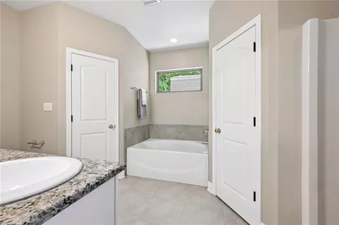 Bath - 70356 State St, Mandeville, LA 70471 photo 1 of 3