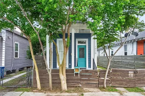 1915 Port St, New Orleans, LA 70117