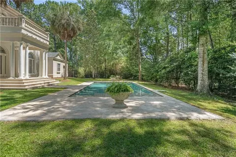 Exterior - 8 Mulberry Pt, Covington, LA 70433 photo 5 of 15