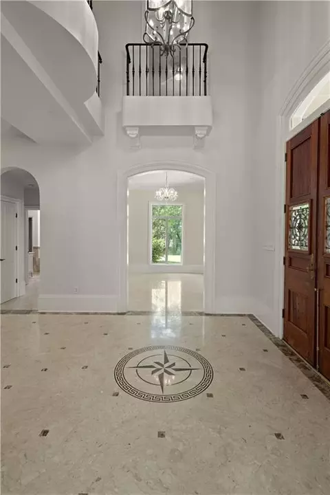 Entry Way - 8 Mulberry Pt, Covington, LA 70433 photo 5 of 7