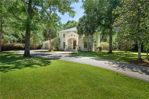 Exterior - 8 Mulberry Pt, Covington, LA 70433 photo 2 of 15