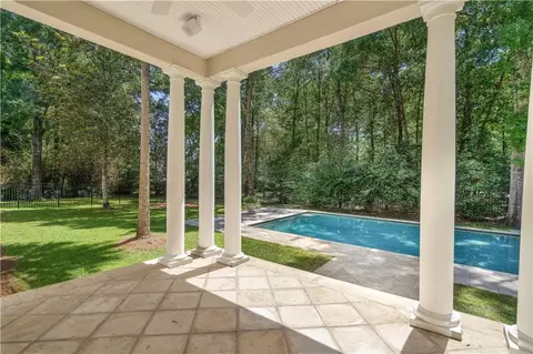 Exterior - 8 Mulberry Pt, Covington, LA 70433 photo 12 of 15
