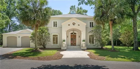 Exterior - 8 Mulberry Pt, Covington, LA 70433 photo 3 of 15