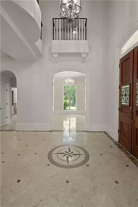 Entry Way - 8 Mulberry Pt, Covington, LA 70433 photo 5 of 7