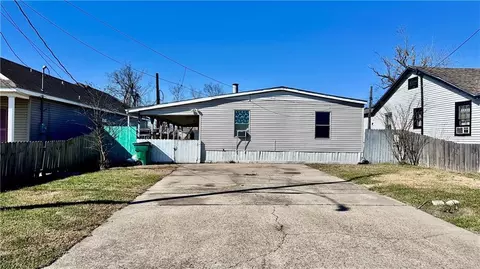 542 Saddler Rd, Marrero, LA 70072