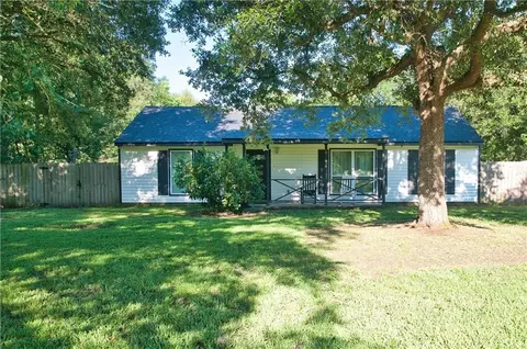 36186 Jessie Singletary Rd, Pearl River, LA 70452