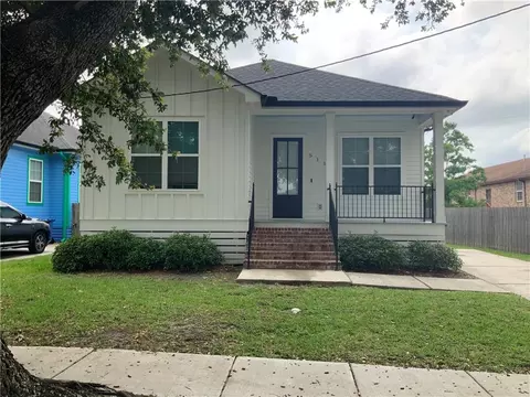 5154 Montegut Dr, New Orleans, LA 70126