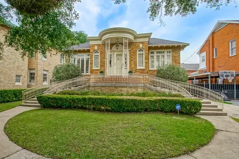 30 Versailles Blvd, New Orleans, LA 70125