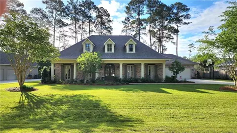 117 W Ruelle Dr, Mandeville, LA 70471