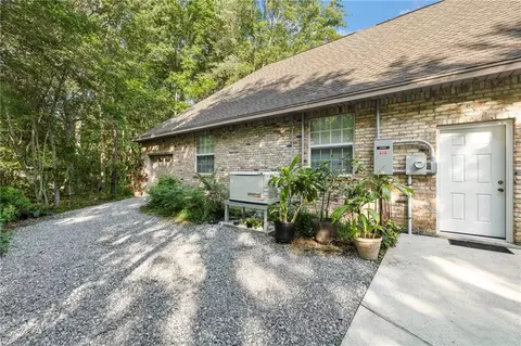 Exterior - 102 Mayers Trce, Slidell, LA 70460 photo 6 of 8
