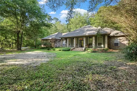 Exterior - 102 Mayers Trce, Slidell, LA 70460 photo 5 of 8
