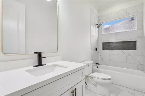 Bath - 1801 37th St, Kenner, LA 70065 photo 3 of 3