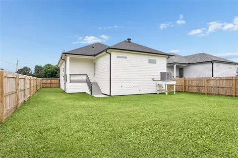 Exterior - 1801 37th St, Kenner, LA 70065 photo 3 of 3