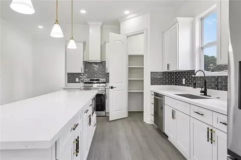 Kitchen - 1801 37th St, Kenner, LA 70065 photo 1 of 1