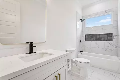 Bath - 1805 37th St, Kenner, LA 70065 photo 3 of 3
