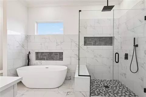 Bath - 1805 37th St, Kenner, LA 70065 photo 1 of 3