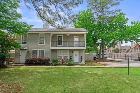 740 Heavens Dr #1, Mandeville, LA 70471