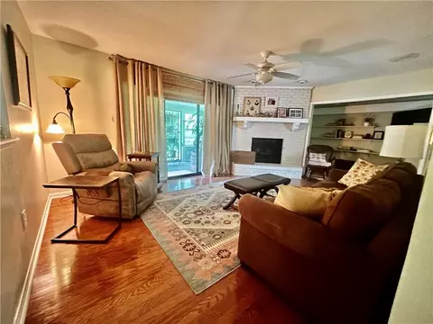 Living - 64 Zinnia Dr, Covington, LA 70433 photo 2 of 3
