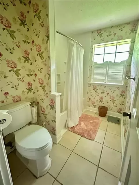 Bath - 64 Zinnia Dr, Covington, LA 70433 photo 3 of 3