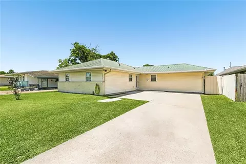 5048 Page St, Marrero, LA 70072