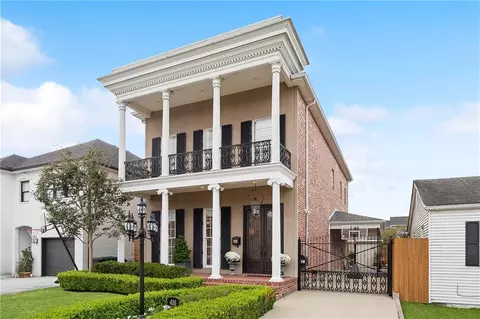 416 Metairie Lawn Dr, Metairie, LA 70001