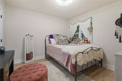 Bedroom - 224 E Queens Dr, Slidell, LA 70458 photo 2 of 3