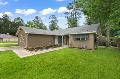 Exterior - 224 E Queens Dr, Slidell, LA 70458 photo 4 of 6